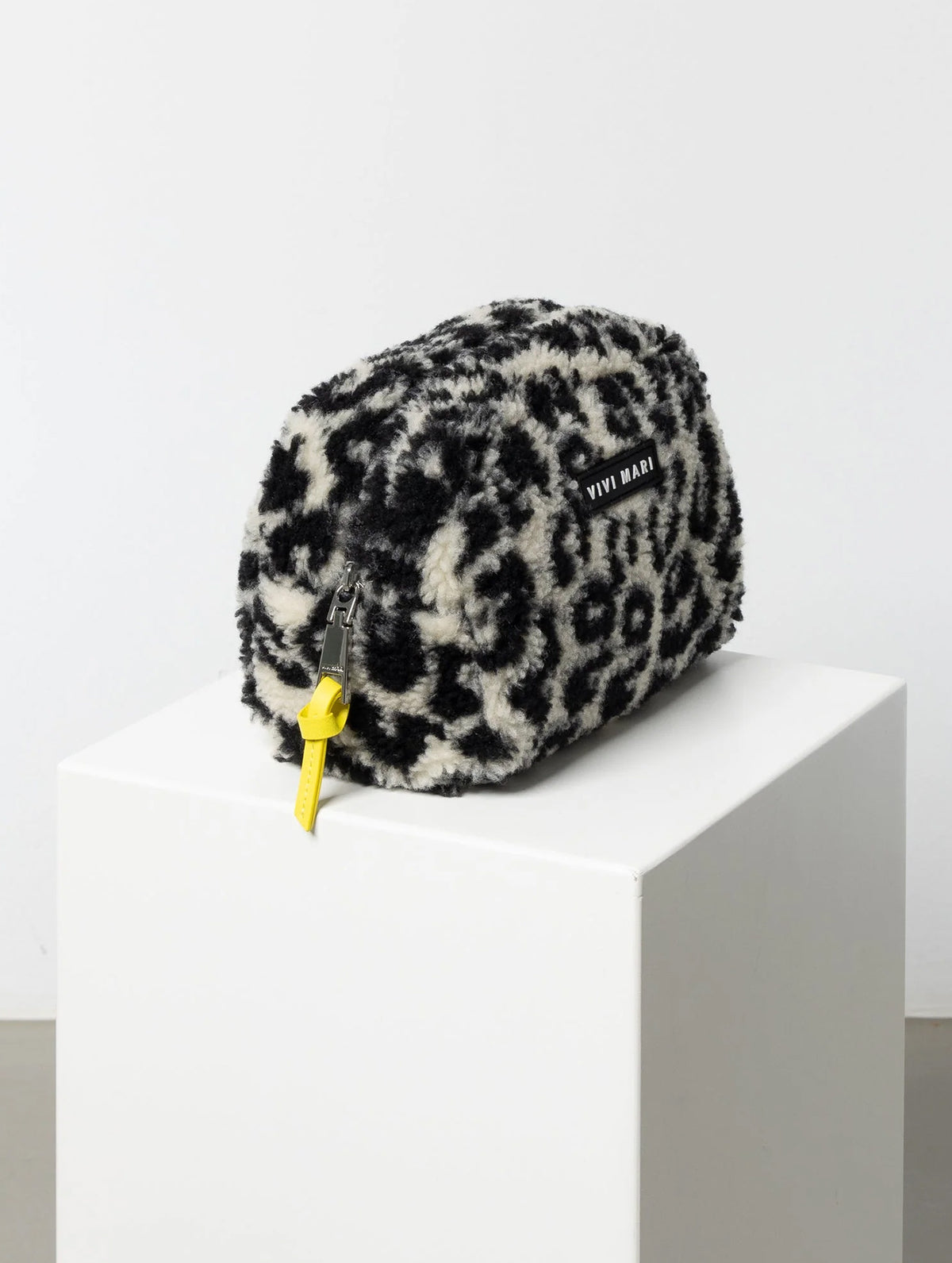 Teddy Kosmetiktasche Small - Leo Splashes Black/Sand