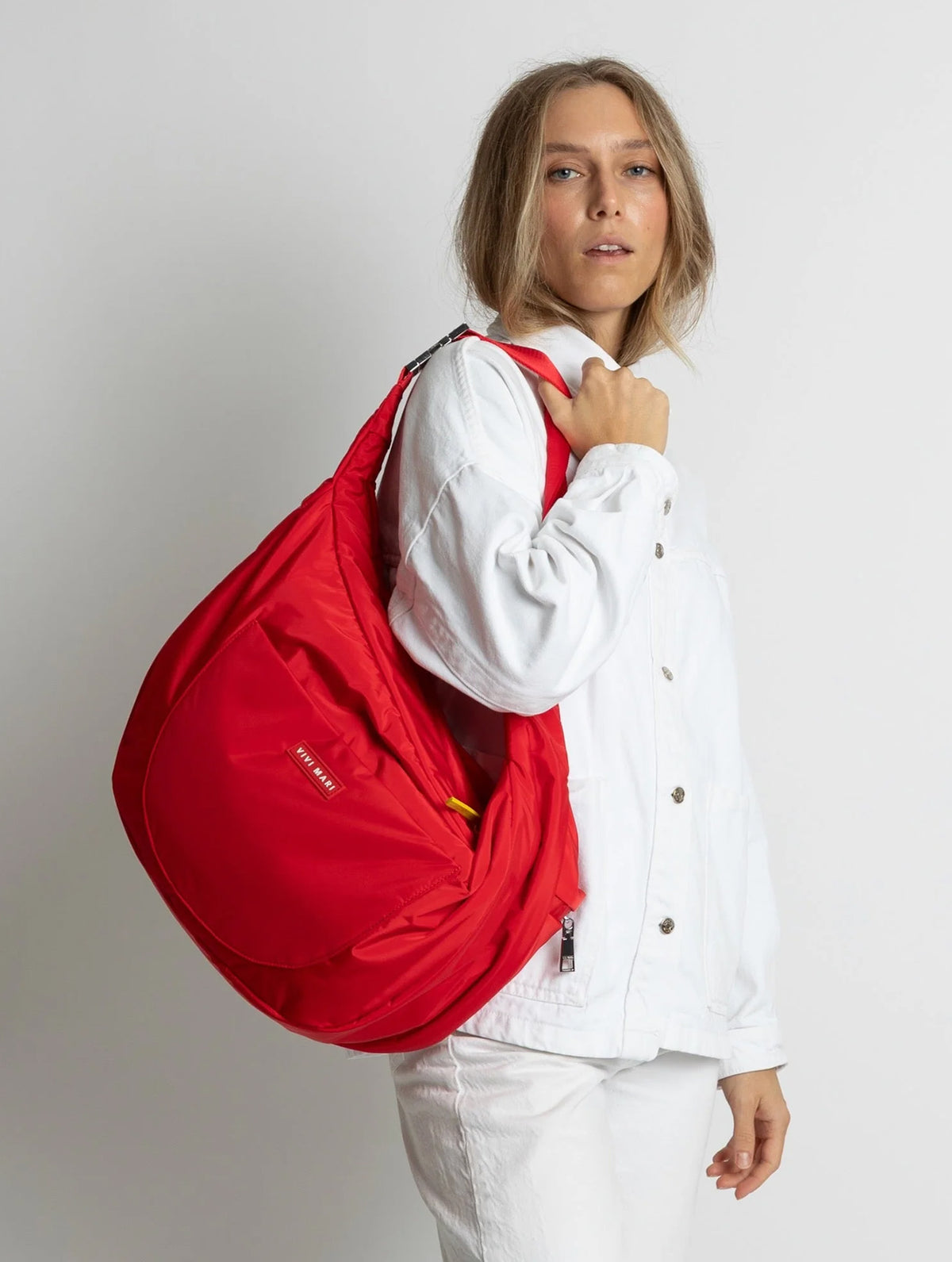 Padded Hip Bag Oversized - True Red