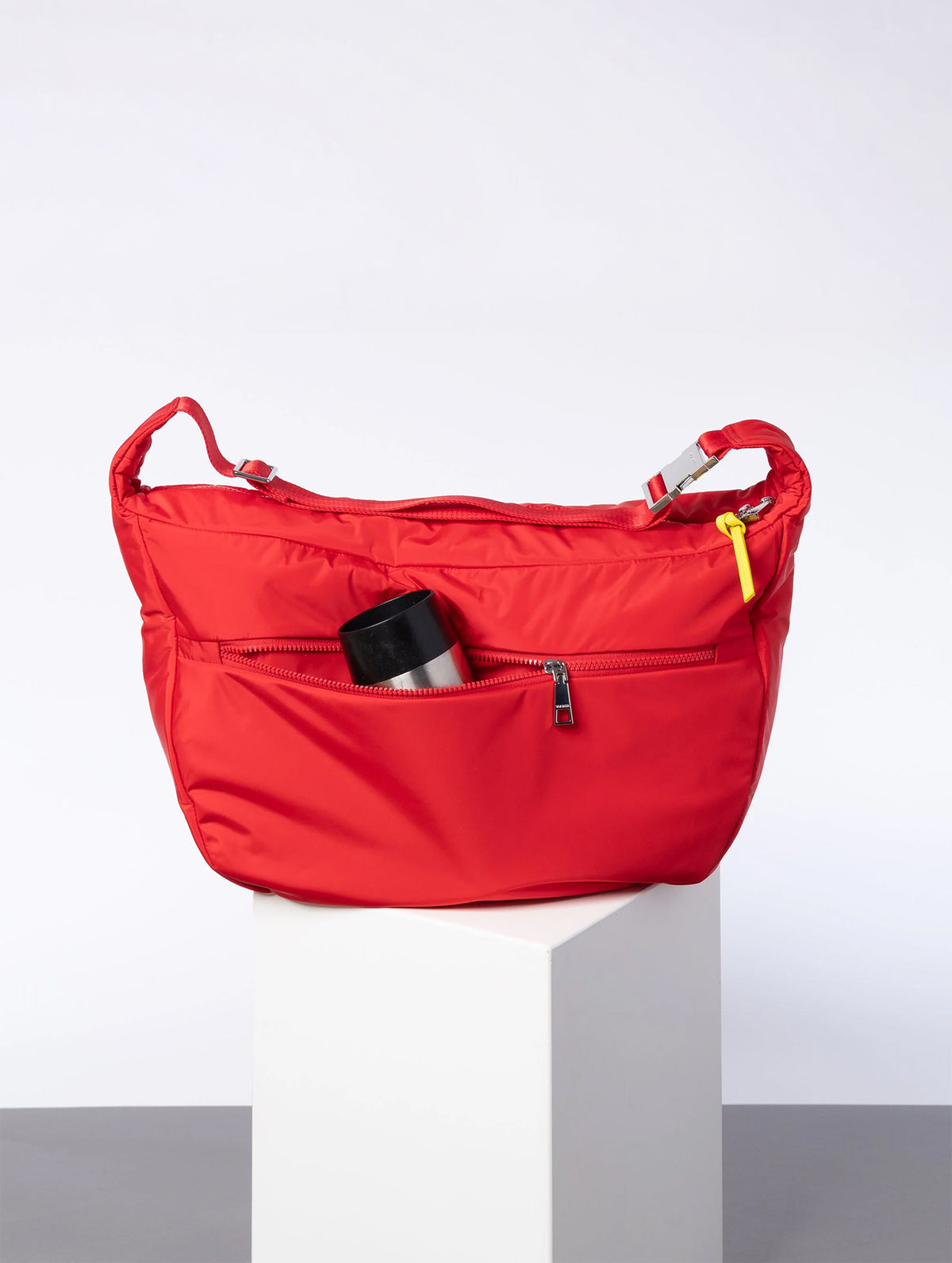 Padded Hip Bag Oversized - True Red