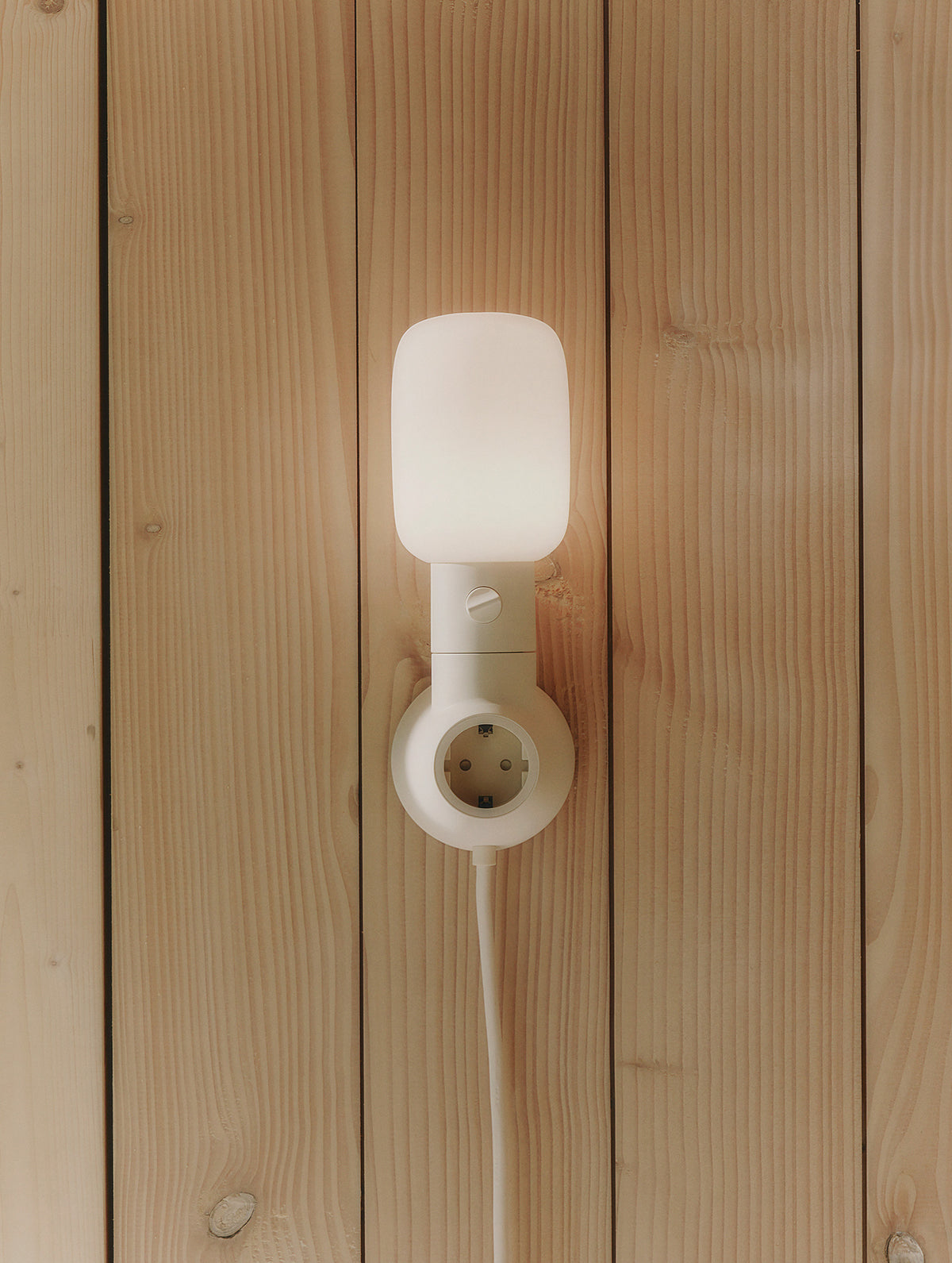 "Plug-in Lamp"