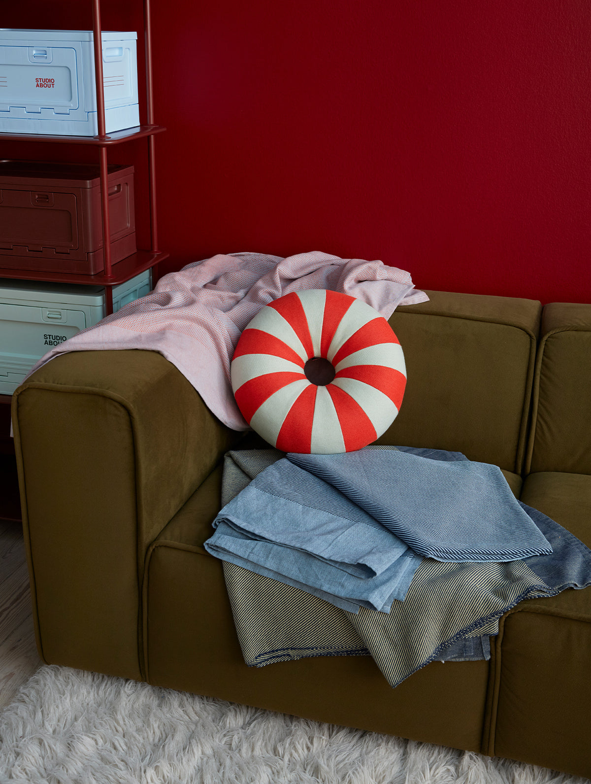 Rundes Kissen "Float" - Red/Mint