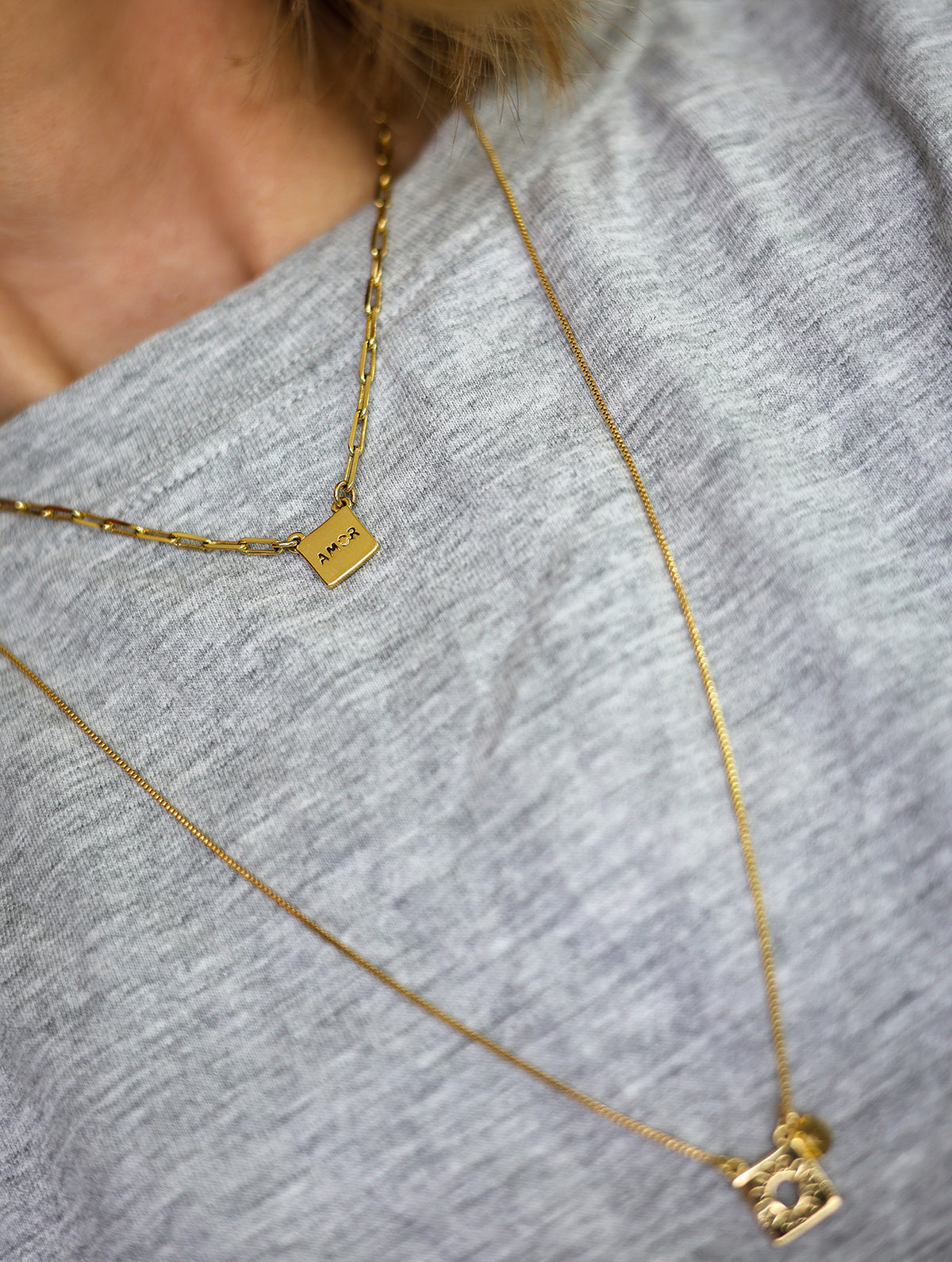 Necklace 003 - Gold