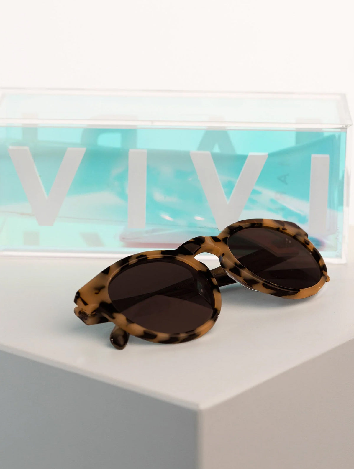 Sonnenbrille "Kiss the Sun" - Leo Brown/Camel
