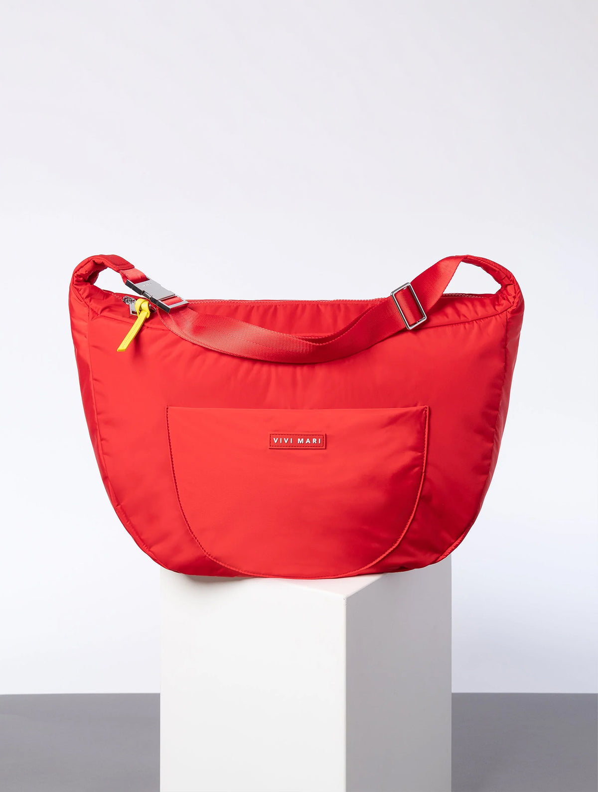 Padded Hip Bag Oversized - True Red