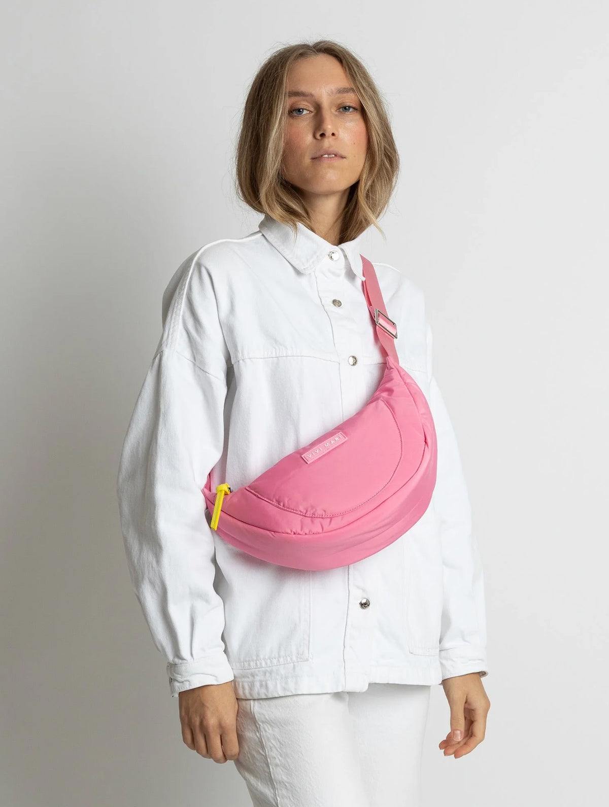 Padded Hip Bag Medium - Soft Pink