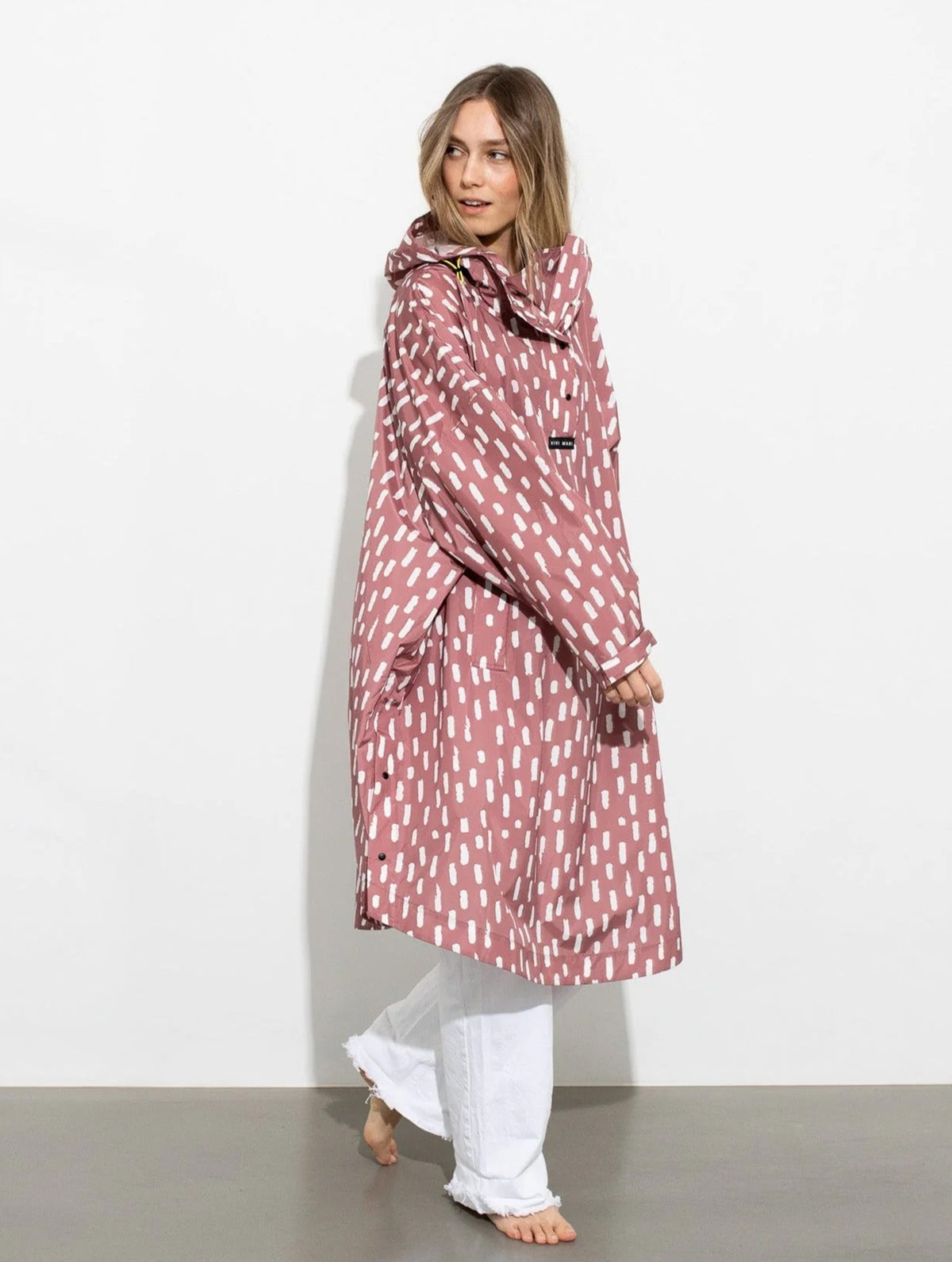 Raincoat - Drops Mauve/White
