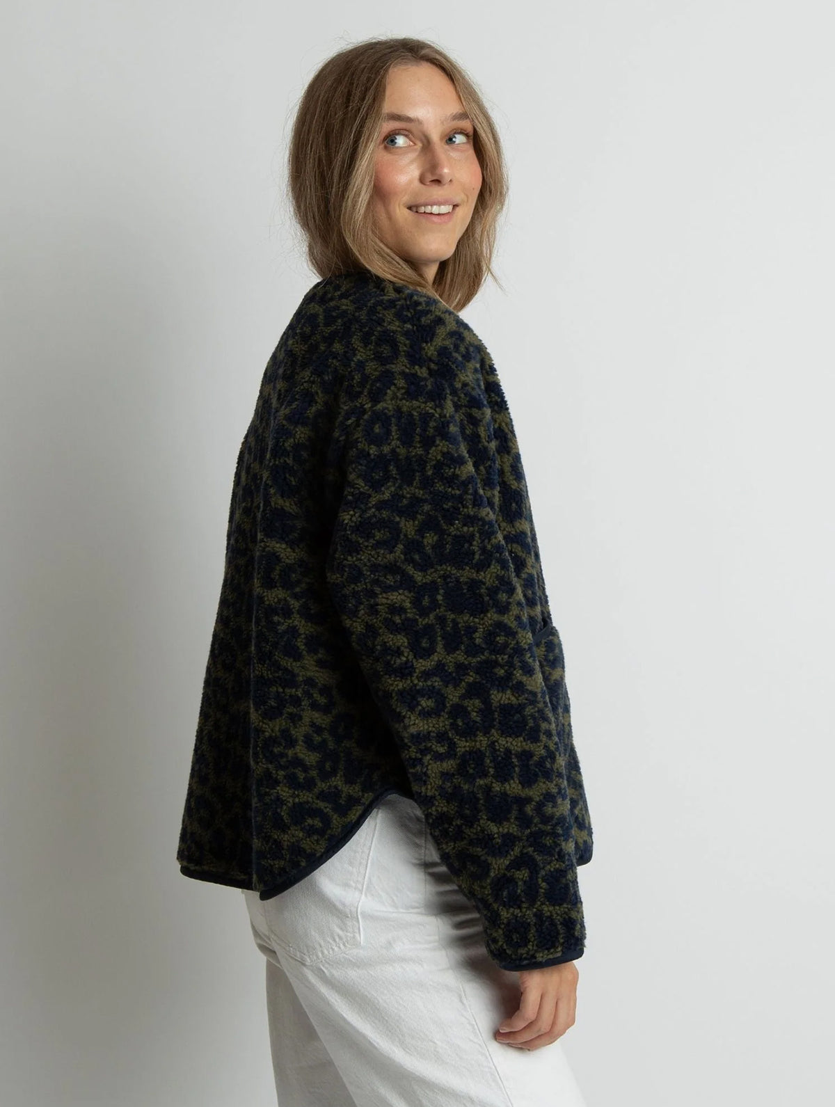 Teddy Fleece Jacket - Leo Splashes Navy/Olive